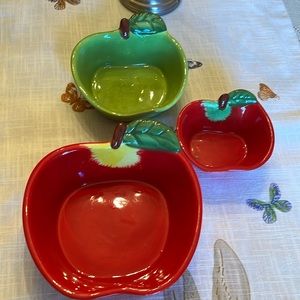 Ceramic bowls total 3